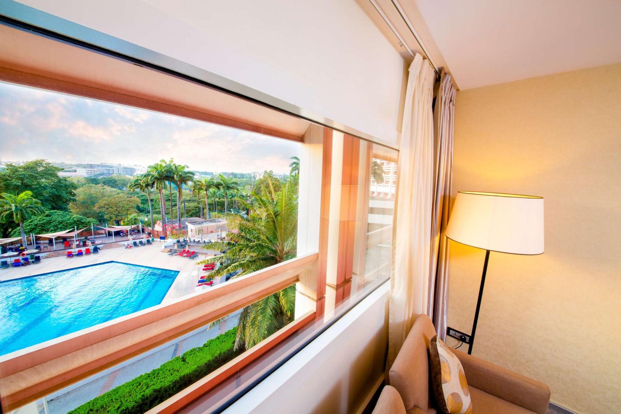 Transcorp Hilton Abuja Hotell Exteriör bild