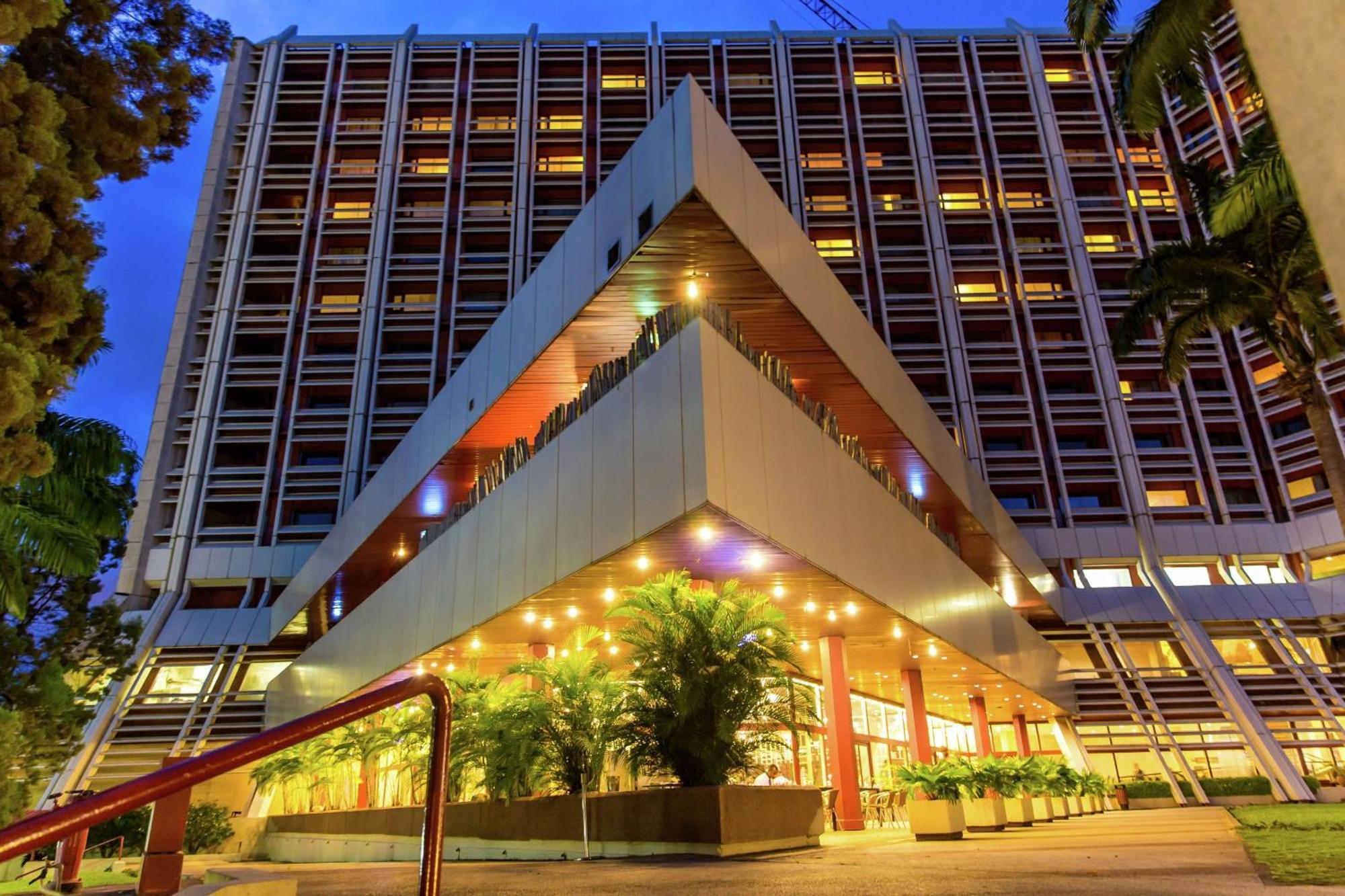 Transcorp Hilton Abuja Hotell Exteriör bild